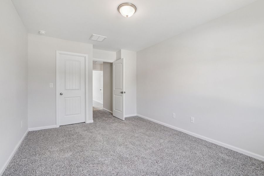 Spacious, unfurnished interior of a new home in Hayden Pointe, St. Marys (Image 44). Spacious, unfurnished interior of a new home in Hayden Pointe, St. Marys (Image 44).