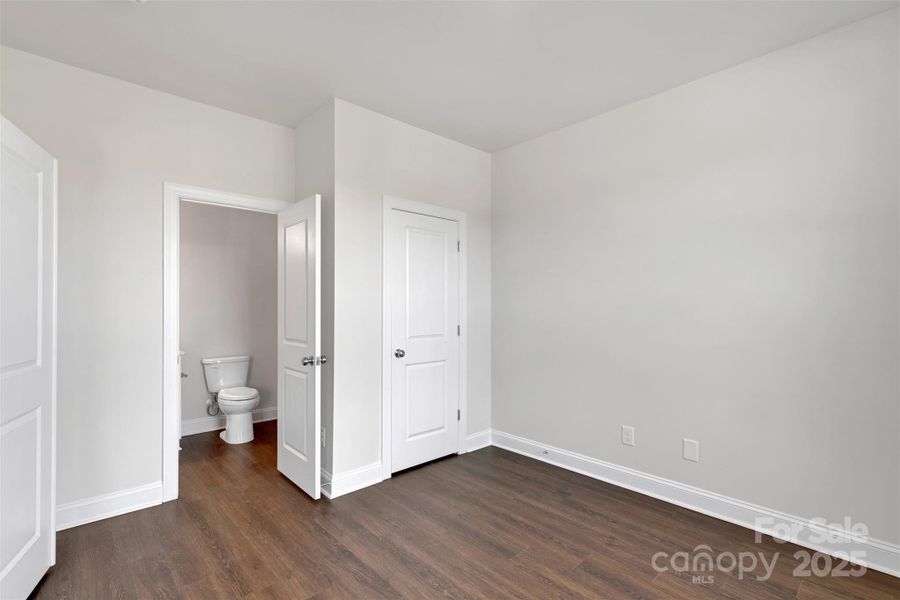 Spacious, unfurnished interior of a new home in , Lincolnton (Image 30).