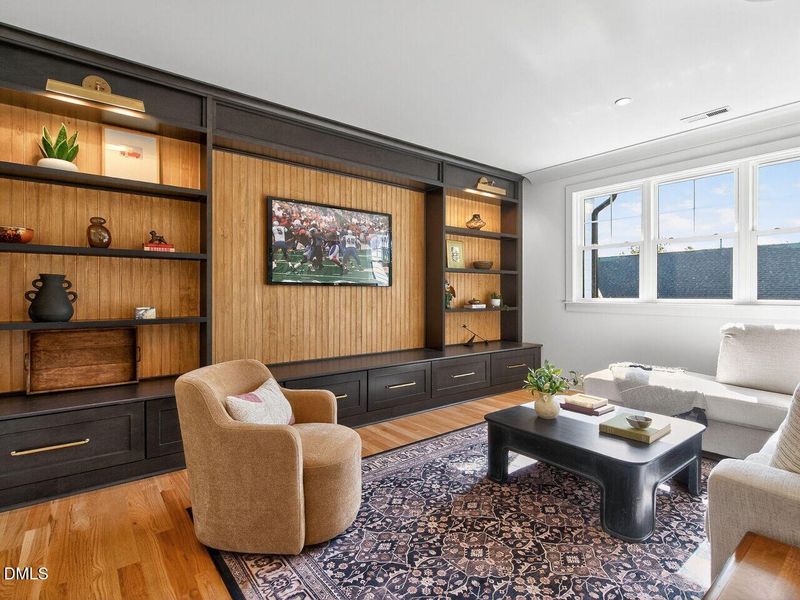 041-1280x960-photo 041-1280x960-photo