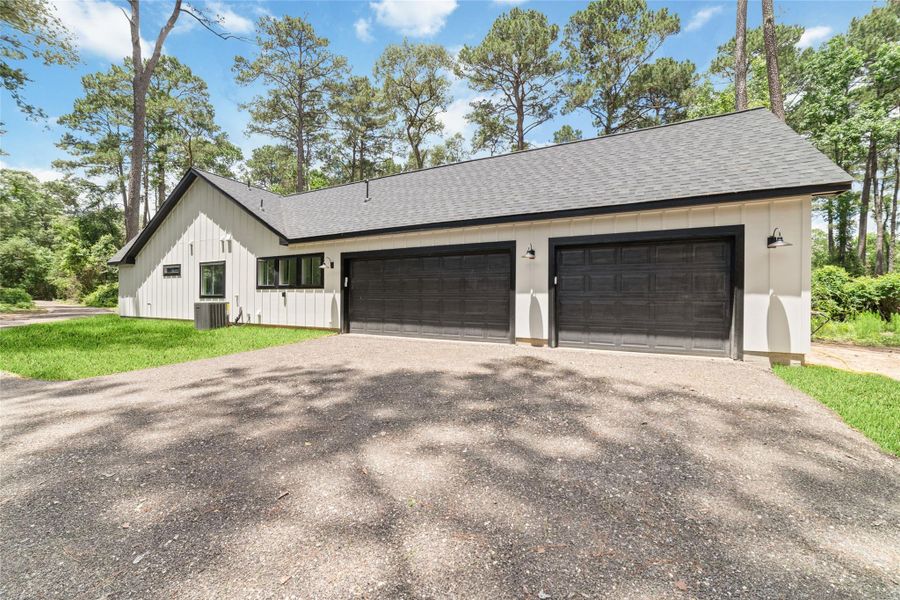 Garage has windows, epoxy floors, and separate A/C. Ready for your home gym, office, or additional room. Garage has windows, epoxy floors, and separate A/C. Ready for your home gym, office, or additional room.