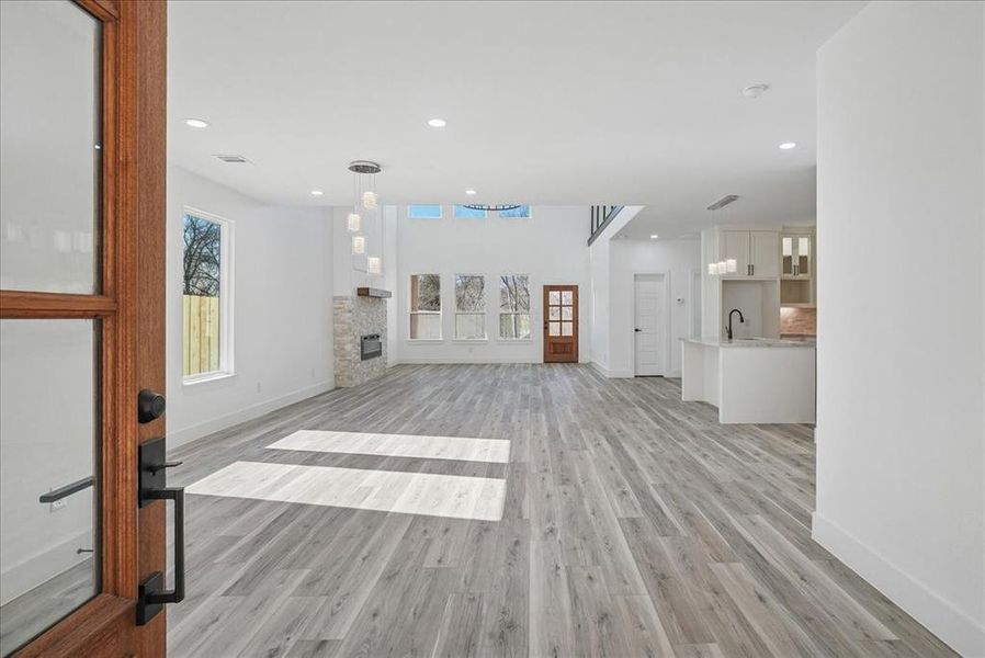 Spacious, unfurnished interior of a new home in , Dallas (Image 14). Spacious, unfurnished interior of a new home in , Dallas (Image 14).