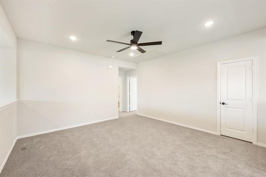 Spacious, unfurnished interior of a new home in Woodstone, Providence Village (Image 33). Spacious, unfurnished interior of a new home in Woodstone, Providence Village (Image 33).