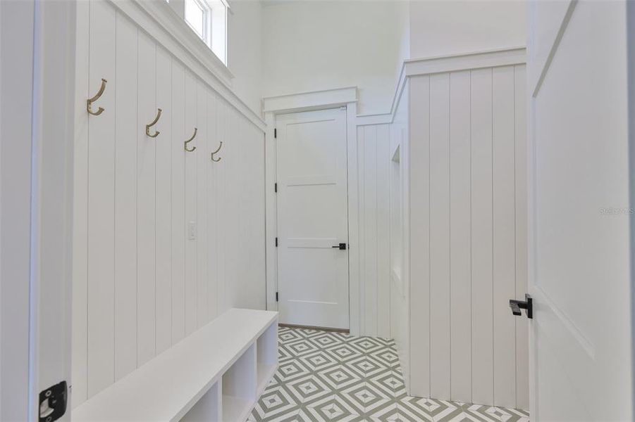 Spacious, unfurnished interior of a new home in , Tampa (Image 26).