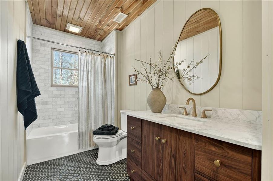 Furnished interior view inside a new home in , Ellijay (Image 14).