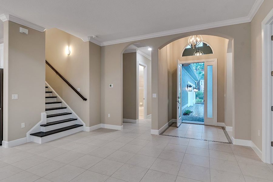 Sawgrass with Bonus Foyer