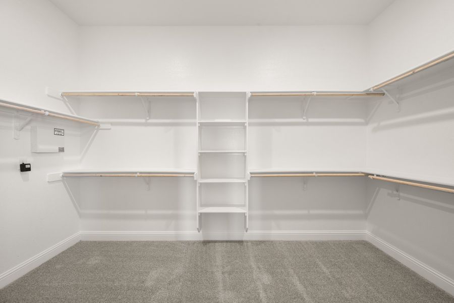 Spacious, unfurnished interior of a new home in Coyote Crossing, Godley (Image 19).