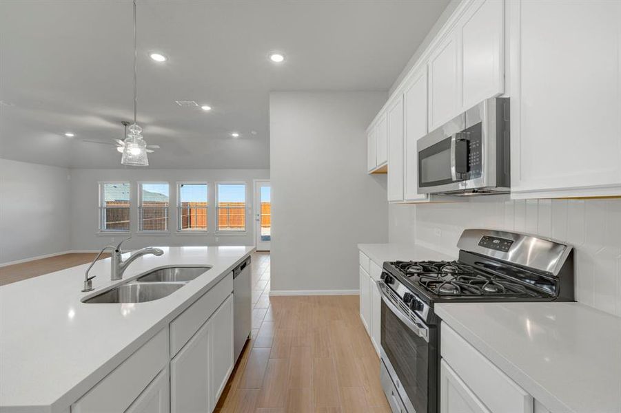 Furnished interior view inside a new home in Verandah, Royse City (Image 10).