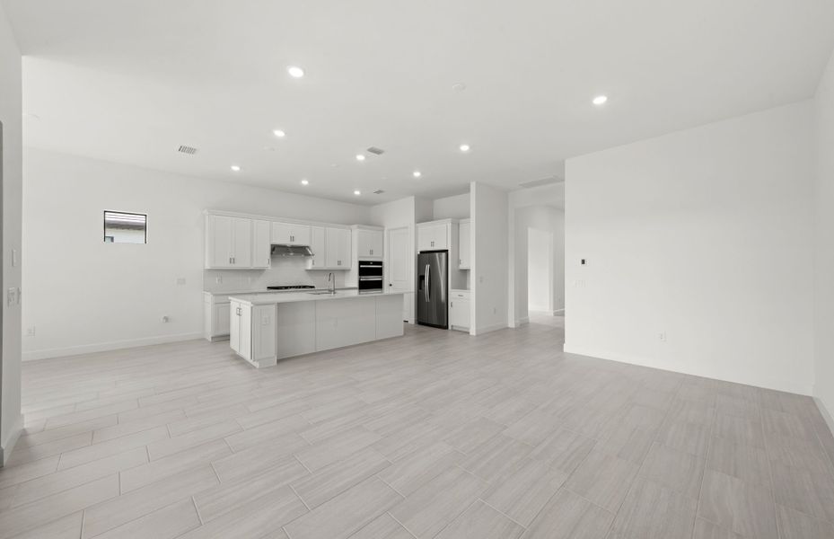 Spacious, unfurnished interior of a new home in Terreno, Naples (Image 18).