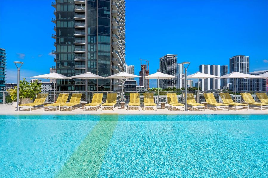 Condo located in Miami, FL showcasing its design and architecture (Image 17).