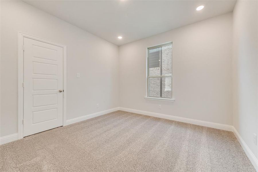 Spacious, unfurnished interior of a new home in Villages of Hurricane Creek, Anna (Image 28). Spacious, unfurnished interior of a new home in Villages of Hurricane Creek, Anna (Image 28).