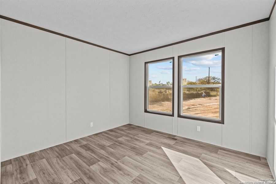 Spacious, unfurnished interior of a new home in , Jourdanton (Image 14).