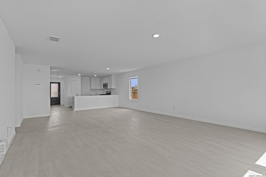 Spacious, unfurnished interior of a new home in Hightop Ridge, Converse (Image 30).