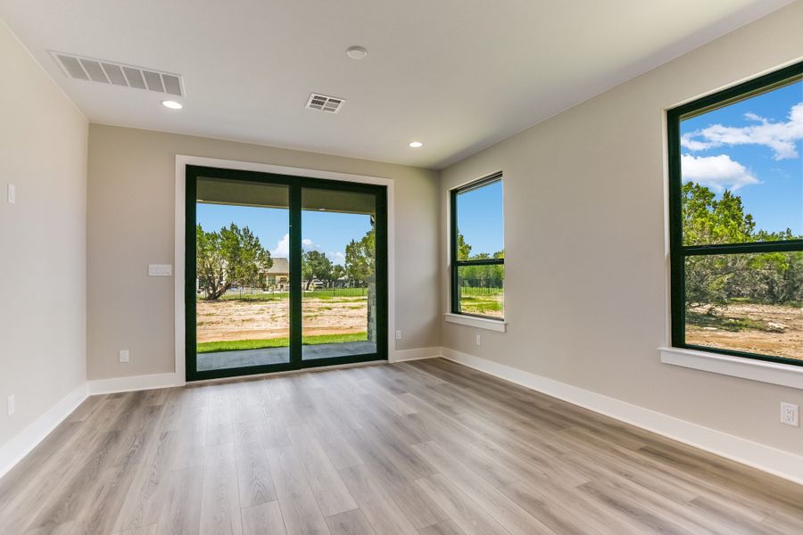 Representative unfurnished interior of a home built from the Casita by Giddens Homes in Burnet Hilltop Estates, Cedar Park (Image 71).