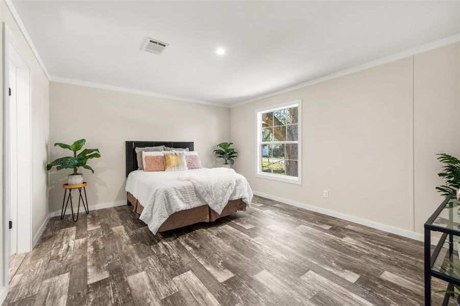 Furnished interior view inside a new home in , Gainesville (Image 15).
