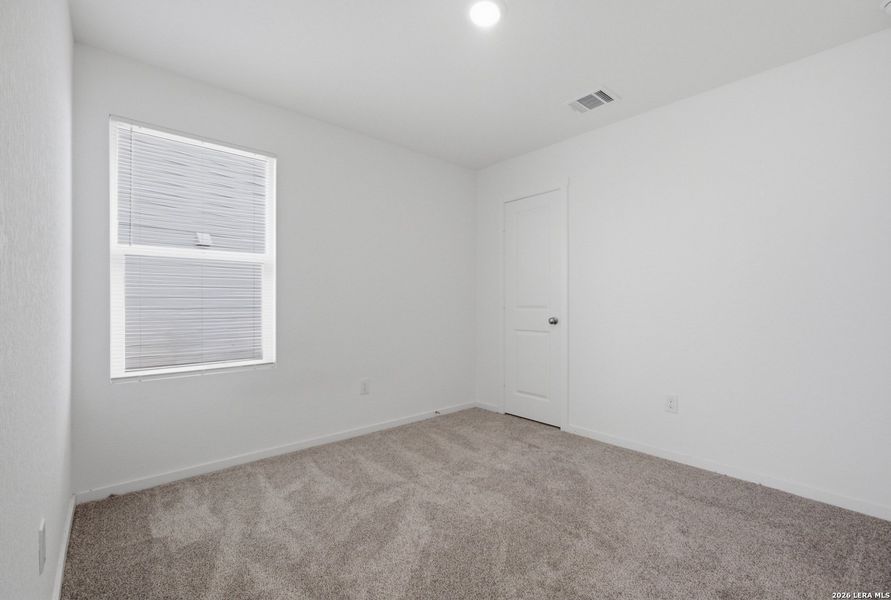 Spacious, unfurnished interior of a new home in Rose Valley, Converse (Image 15).