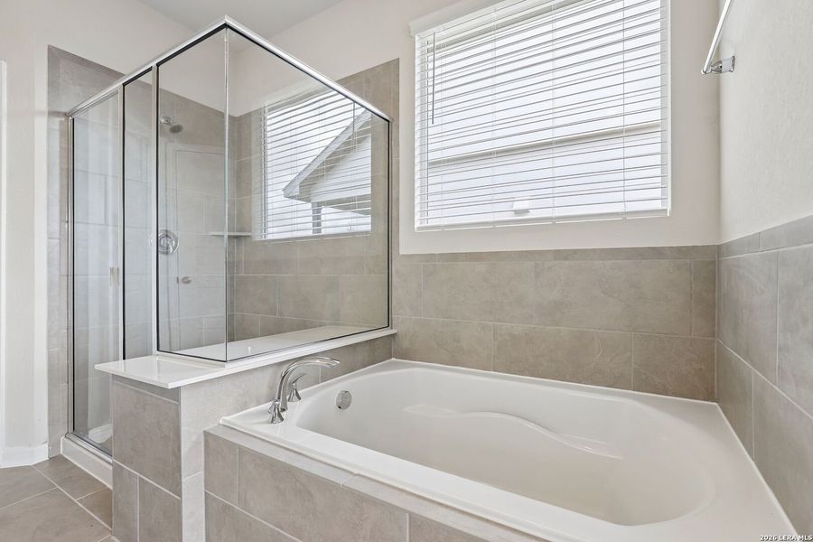 Furnished interior view inside a new home in Thomas Pond, San Antonio (Image 17).