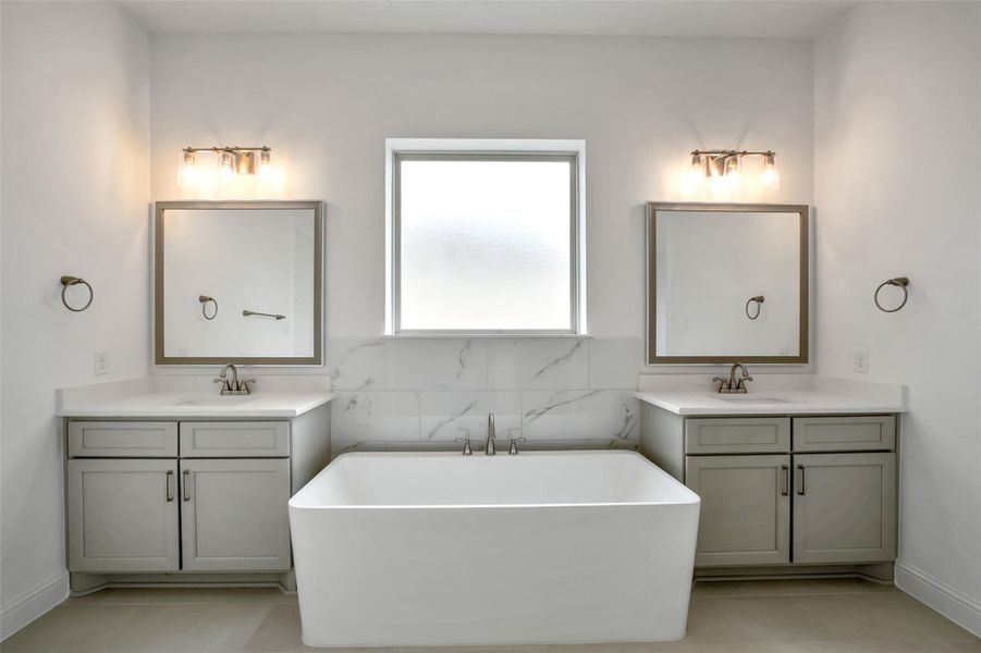 Image 30 of a home in Del Bello Lakes 60'. Image 30 of a home in Del Bello Lakes 60'.