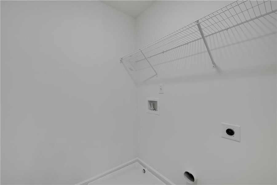 Spacious, unfurnished interior of a new home in Twin Lakes, Hoschton (Image 38).