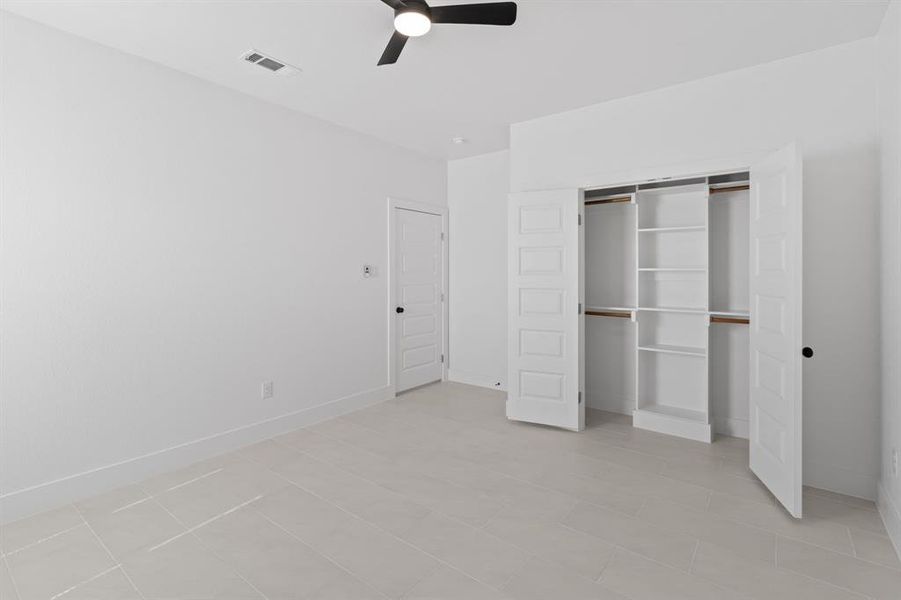Spacious, unfurnished interior of a new home in , Fort Worth (Image 20).