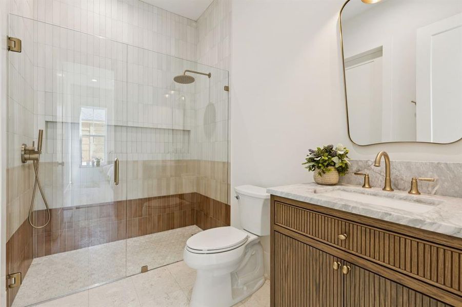 Furnished interior view inside a new home in , Dallas (Image 8).