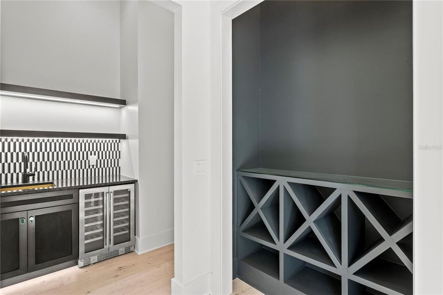 Image 91 of a home in .