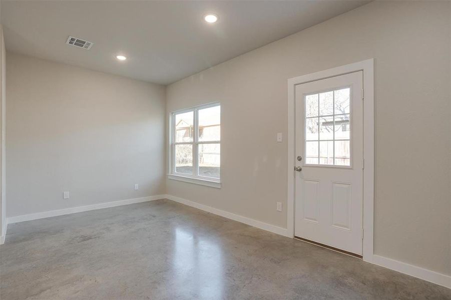 Spacious, unfurnished interior of a new home in , Itasca (Image 16). Spacious, unfurnished interior of a new home in , Itasca (Image 16).