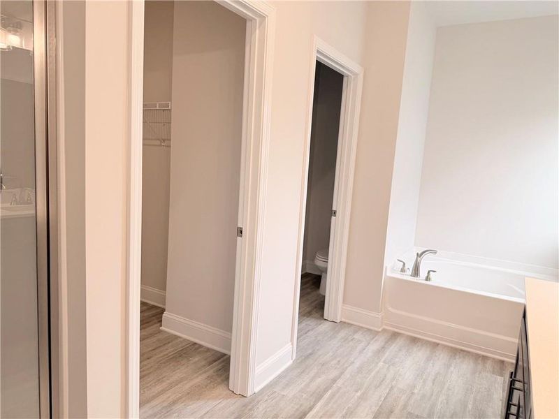 Spacious, unfurnished interior of a new home in Magnolia Villas, Cornelia (Image 22).