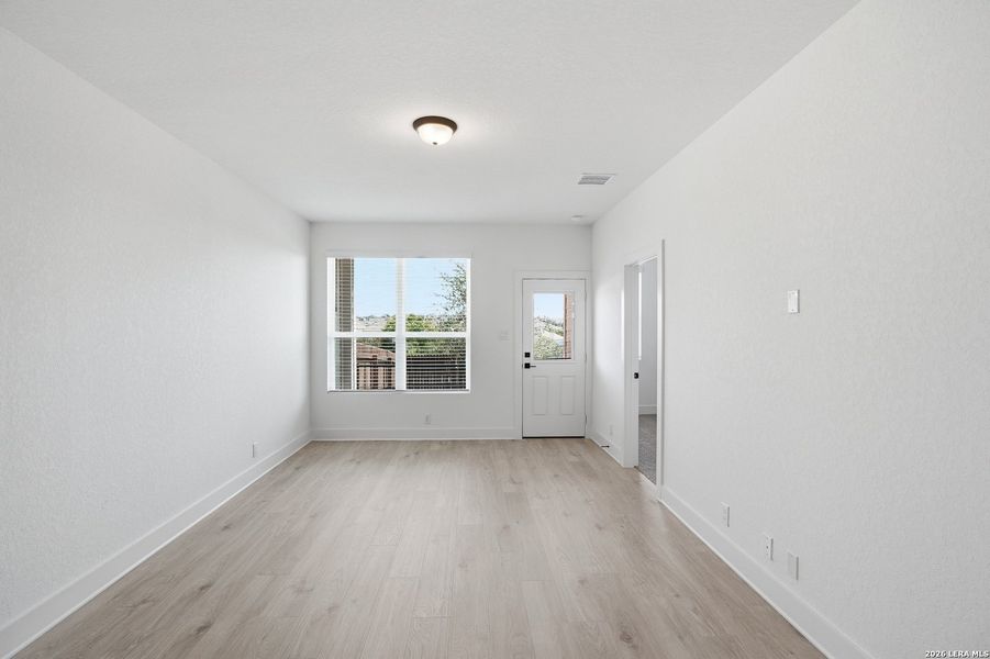 Spacious, unfurnished interior of a new home in Prominence Urban, San Antonio (Image 20). Spacious, unfurnished interior of a new home in Prominence Urban, San Antonio (Image 20).