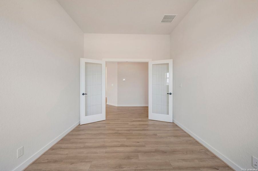 Spacious, unfurnished interior of a new home in Meyer Ranch – Select Reserve Series, New Braunfels (Image 33).