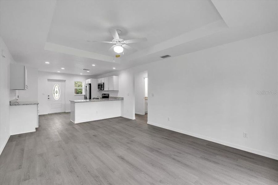 Spacious, unfurnished interior of a new home in , Punta Gorda (Image 12).