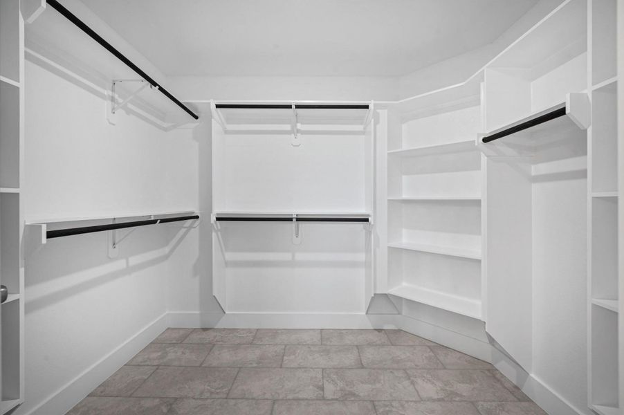 Spacious, unfurnished interior of a new home in , Willis (Image 23).