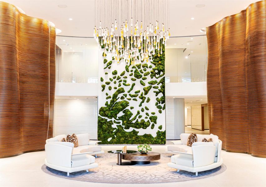 Alina 210 Lobby