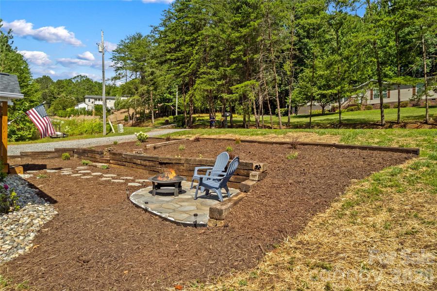 Community amenities in , Statesville (Image 38). Community amenities in , Statesville (Image 38).