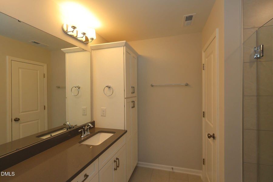 3772604_50060 3772604_50060