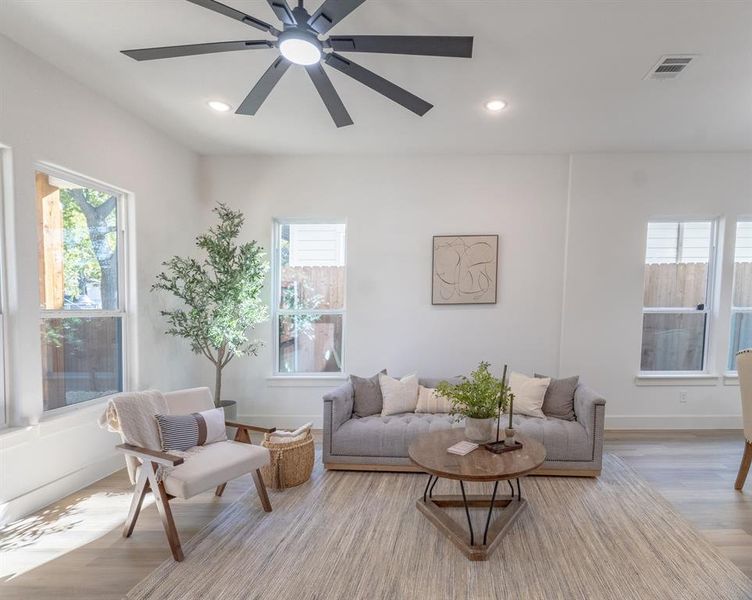 Furnished interior view inside a new home in , Fort Worth (Image 19).