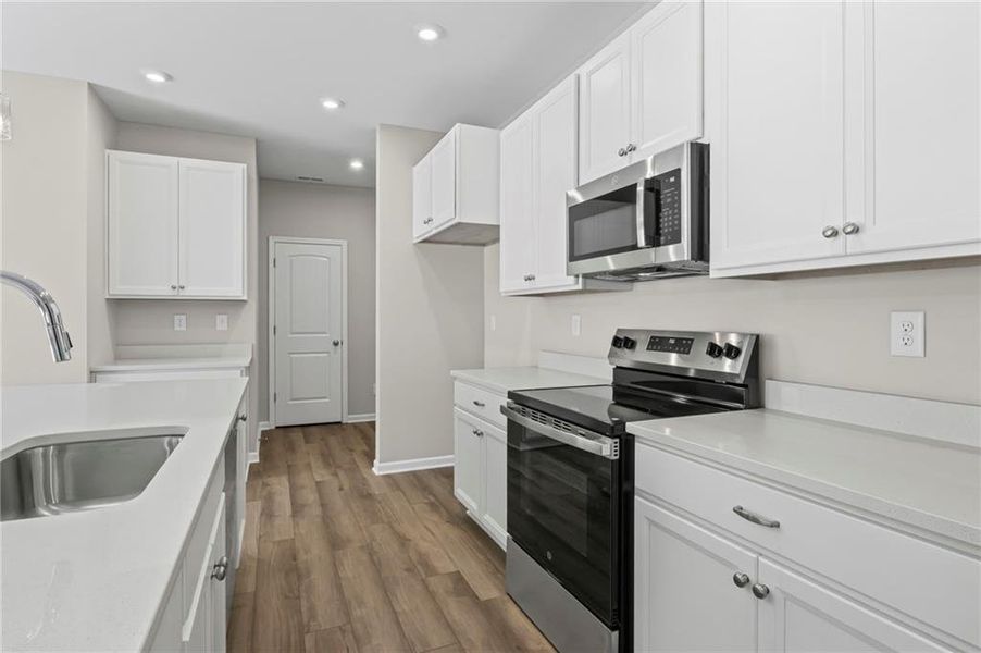 Furnished interior view inside a new home in Sage Woods, Dallas (Image 9). Furnished interior view inside a new home in Sage Woods, Dallas (Image 9).