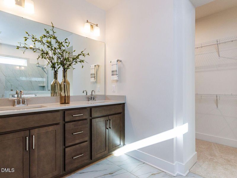 020-1280x960-primary-bathroom