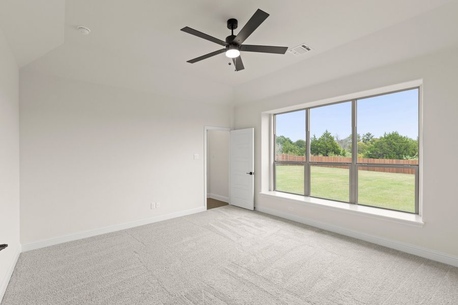 Spacious, unfurnished interior of a new home in Lovers Landing, Forney (Image 19).