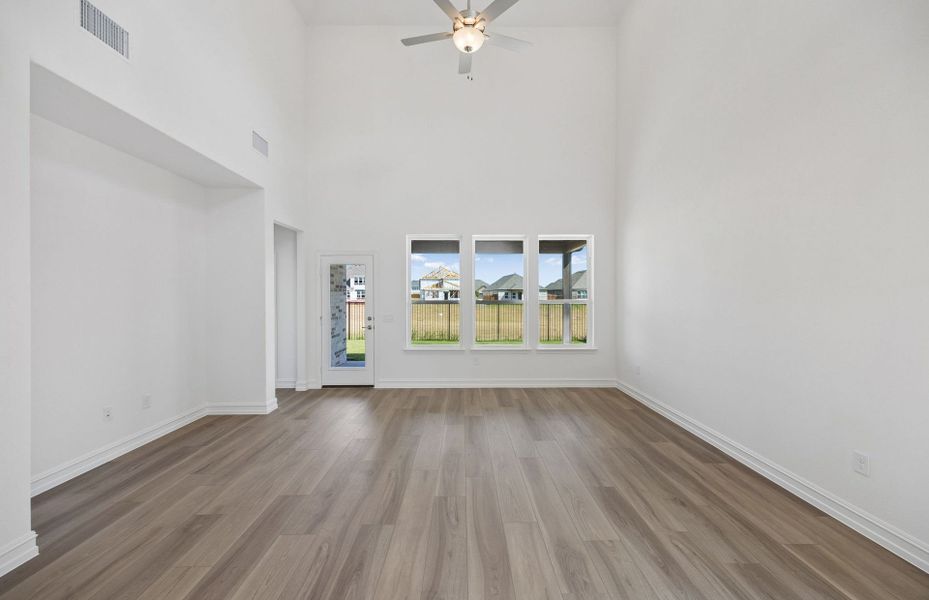 Spacious, unfurnished interior of a new home in Anna Town Square, Anna (Image 25). Spacious, unfurnished interior of a new home in Anna Town Square, Anna (Image 25).