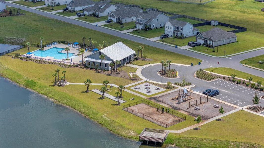 Image 25 of a home in French Quarter Creek.