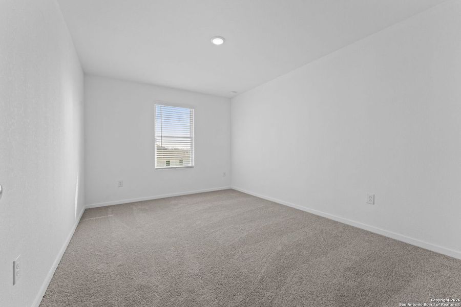 Spacious, unfurnished interior of a new home in Torian Village: Belmar Collection, San Antonio (Image 15).