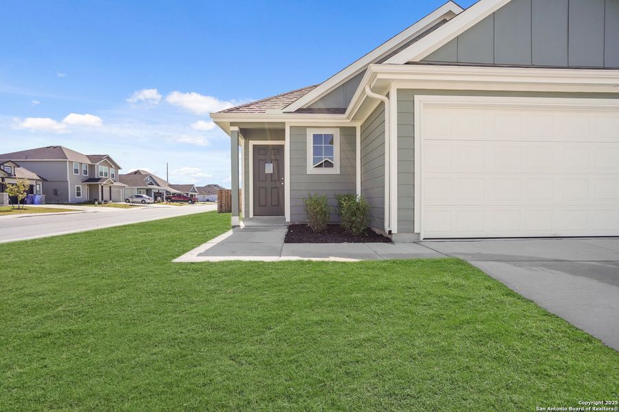 Exterior details and patio area of a home in Swenson Heights, Seguin (Image 3). Exterior details and patio area of a home in Swenson Heights, Seguin (Image 3).