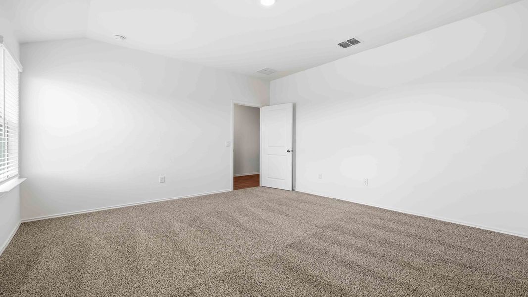 Representative unfurnished interior of a home built from the The Magnolia by D.R. Horton in Palomino, Manor (Image 14).