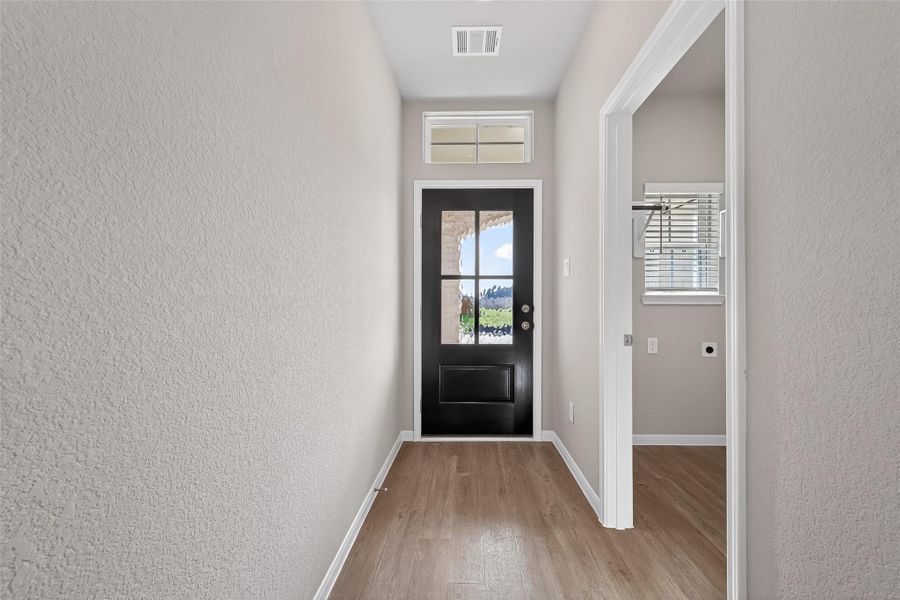 Spacious, unfurnished interior of a new home in , Brookshire (Image 35).