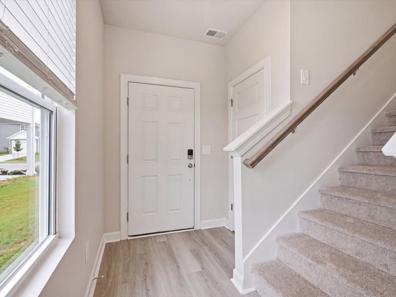Spacious, unfurnished interior of a new home in Creek Ridge - Heritage Collection, Spartanburg (Image 8). Spacious, unfurnished interior of a new home in Creek Ridge - Heritage Collection, Spartanburg (Image 8).