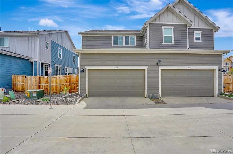 Exterior details and patio area of a home in , Broomfield (Image 4).
