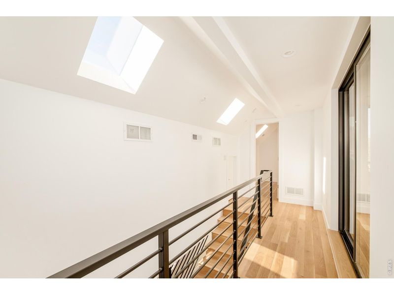 Spacious, unfurnished interior of a new home in , Denver (Image 24).