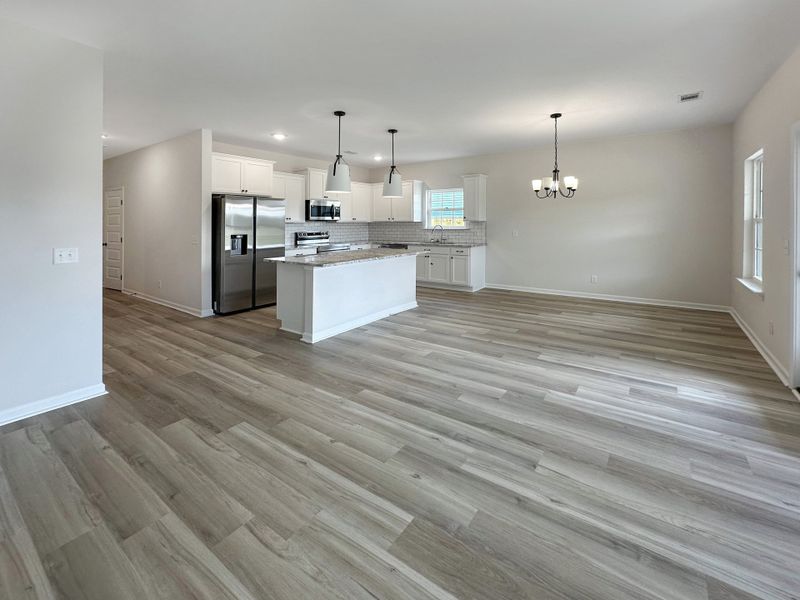Spacious, unfurnished interior of a new home in Tranquil South, Hinesville (Image 15).