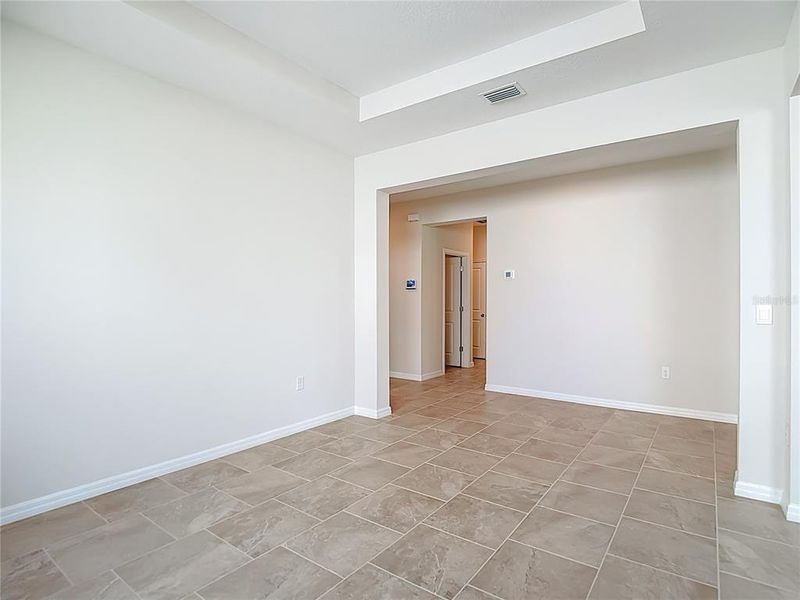 Spacious, unfurnished interior of a new home in Mirada, San Antonio (Image 70).