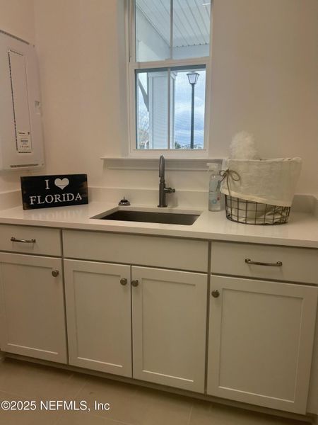 Close-up of interior finishes inside a home in Seven Pines, Jacksonville (Image 19).